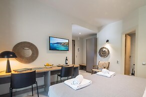 Blue Symphony Suites & Apartments