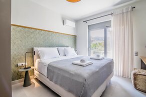 Blue Symphony Suites & Apartments