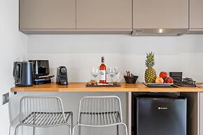 Blue Symphony Suites & Apartments