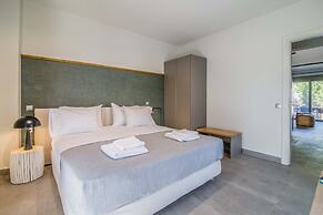 Blue Symphony Suites & Apartments