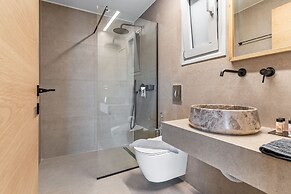 Blue Symphony Suites & Apartments