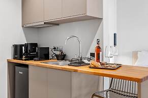 Blue Symphony Suites & Apartments