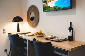 Blue Symphony Suites & Apartments