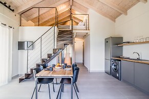 Blue Symphony Suites & Apartments