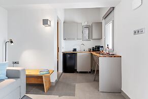 Blue Symphony Suites & Apartments