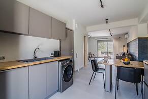 Blue Symphony Suites & Apartments