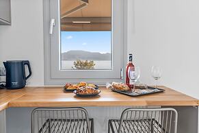 Blue Symphony Suites & Apartments