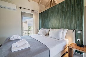 Blue Symphony Suites & Apartments