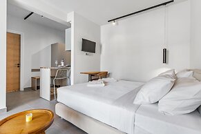 Blue Symphony Suites & Apartments