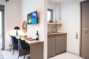 Blue Symphony Suites & Apartments