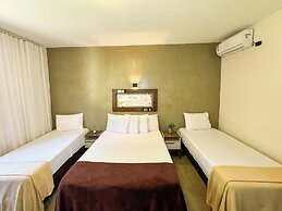 Pousada Entre Folhas