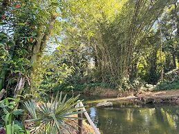 Pousada Entre Folhas