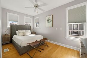 Destin Beach House - Gulf Moon by PHG