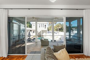 Destin Beach House - Gulf Moon by PHG