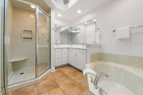 Destin Beach House - Gulf Moon by PHG