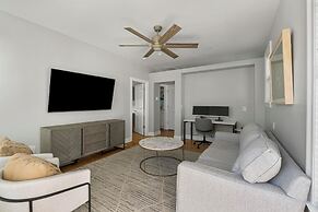 Destin Beach House - Gulf Moon by PHG
