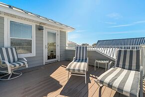 Destin Beach House - Gulf Moon by PHG