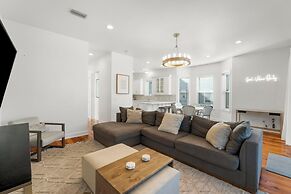 Destin Beach House - Gulf Moon by PHG