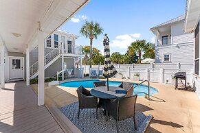 Destin Beach House - Gulf Moon by PHG
