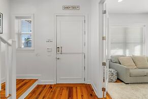 Destin Beach House - Gulf Moon by PHG