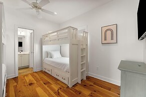 Destin Beach House - Gulf Moon by PHG