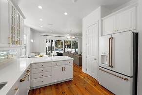 Destin Beach House - Gulf Moon by PHG