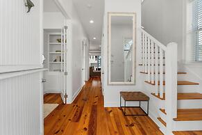 Destin Beach House - Gulf Moon by PHG