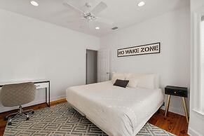 Destin Beach House - Gulf Moon by PHG