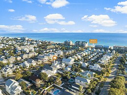 Destin Beach House - Gulf Moon by PHG