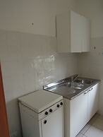 Nice Apartment With Private Garden and Parking