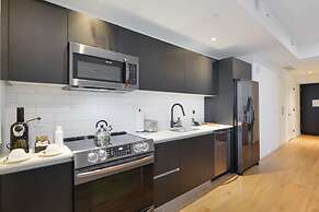 Stunning Apt in Biscayne with Bay Views