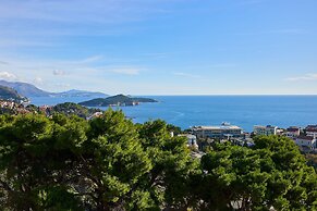 Hedera Estate, Hedera A44