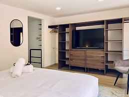 Palace by Wynwood House