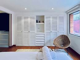 Palace by Wynwood House