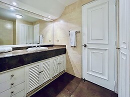 Palace by Wynwood House