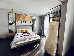 Chez Hotel Arlington Heights