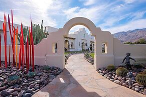 The Pond Estate by Avantstay Maximalist Designer Compound w/ 2 Casitas