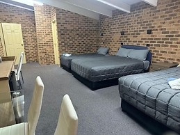 Clock Tower Motor Inn