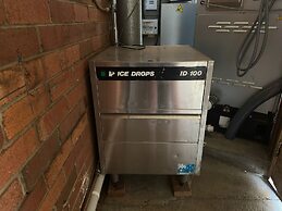 Clock Tower Motor Inn