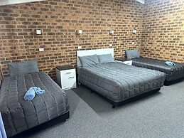 Clock Tower Motor Inn