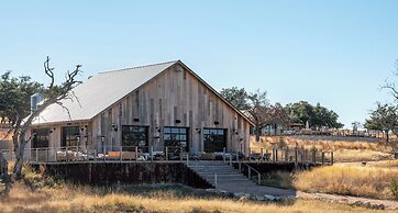 Outdoorsy Hill Country