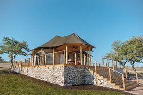 Outdoorsy Hill Country