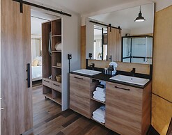 Outdoorsy Hill Country