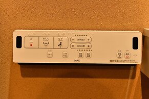 FL House Naniwa Sakura Hotori