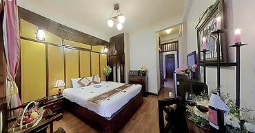 Kim Lien Hotel-7 Dao Duy Anh- Bay Luxury