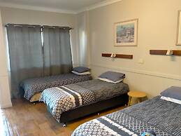 Midway Motel and Villas