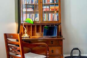 The Regency Studio 82cathedral