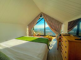 The Blackberry Cottage