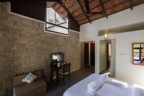 Avadale Munnar - Stag Groups Not Allowed