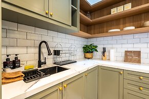 Feya Living Villa by Betterplace